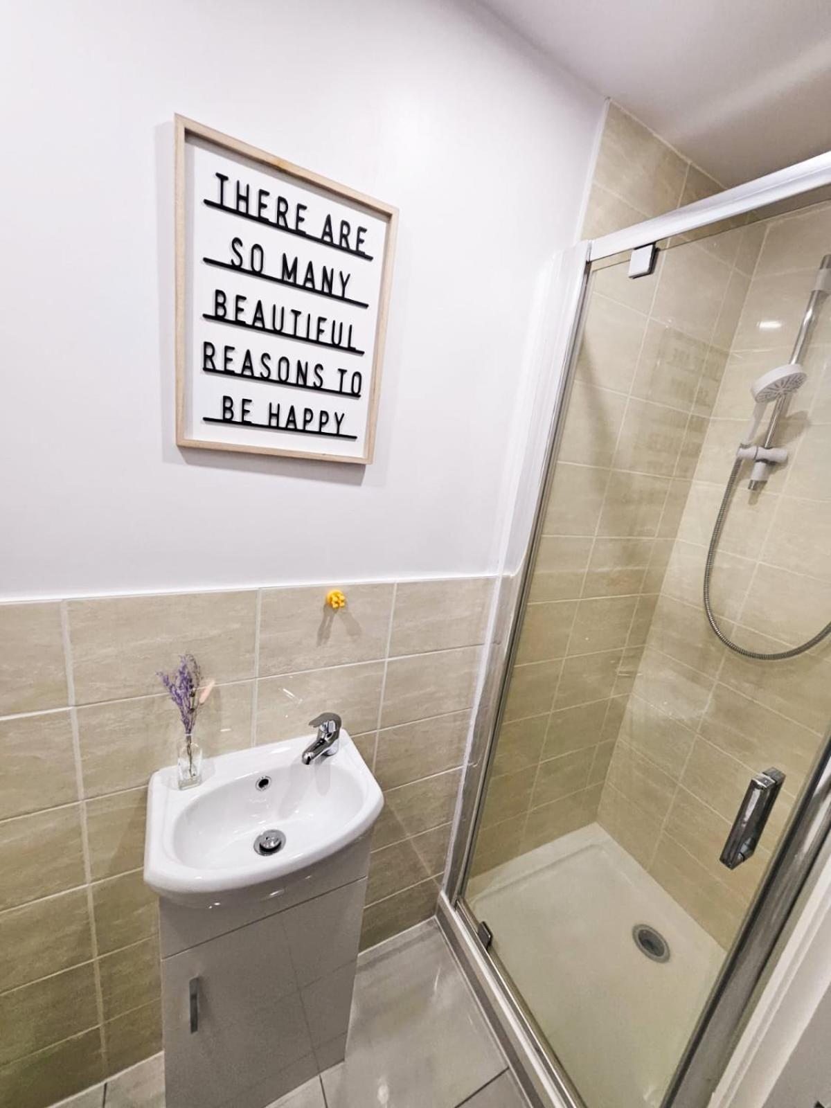 Nec-Airport-Hs2- 4Min Drive To Nec Villa Marston Green Bagian luar foto