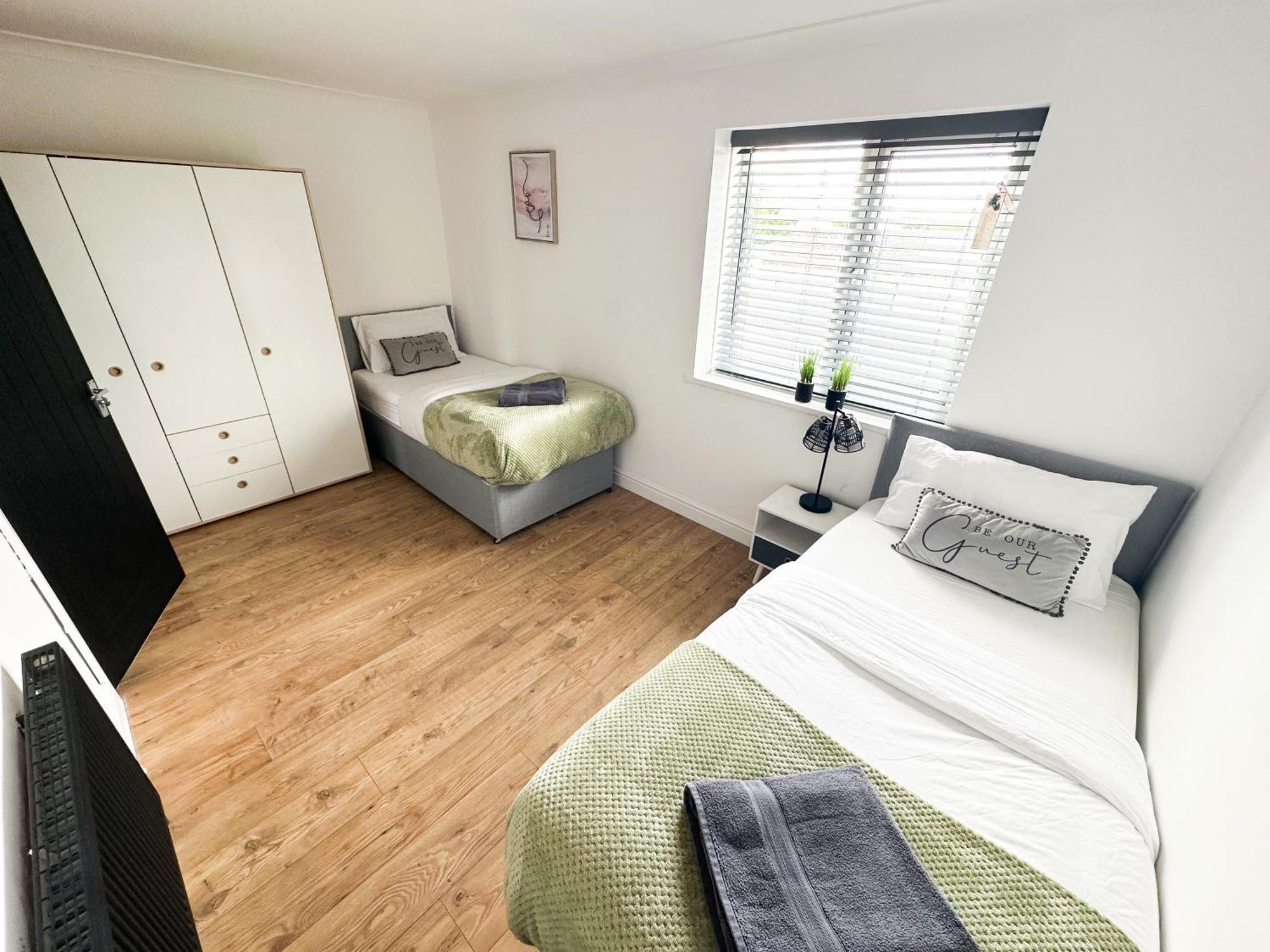 Nec-Airport-Hs2- 4Min Drive To Nec Villa Marston Green Bagian luar foto